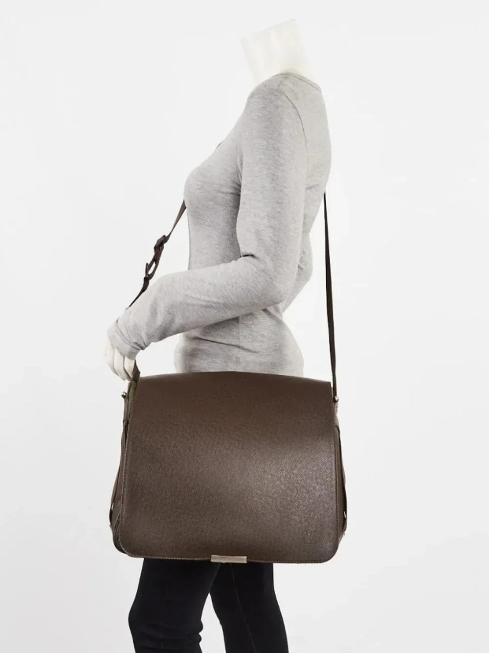 Louis Vuitton Brown Taiga Leather Viktor Messenger Bag